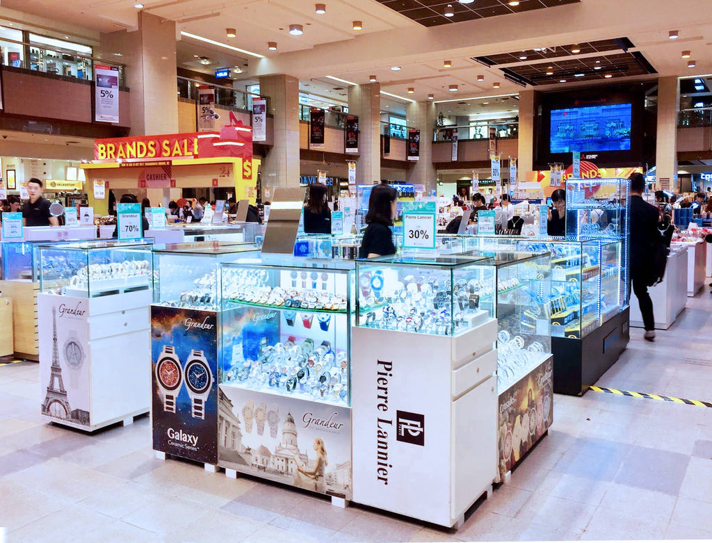 Brands Sale at Takashimaya Square